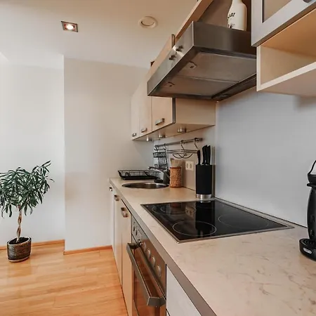 Apartment Airhome - Old Town View 2