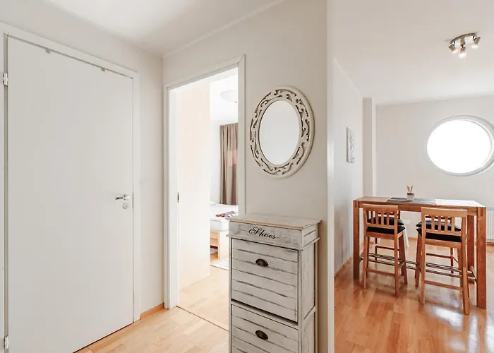 Airhome - Old Town View 2 Apartment